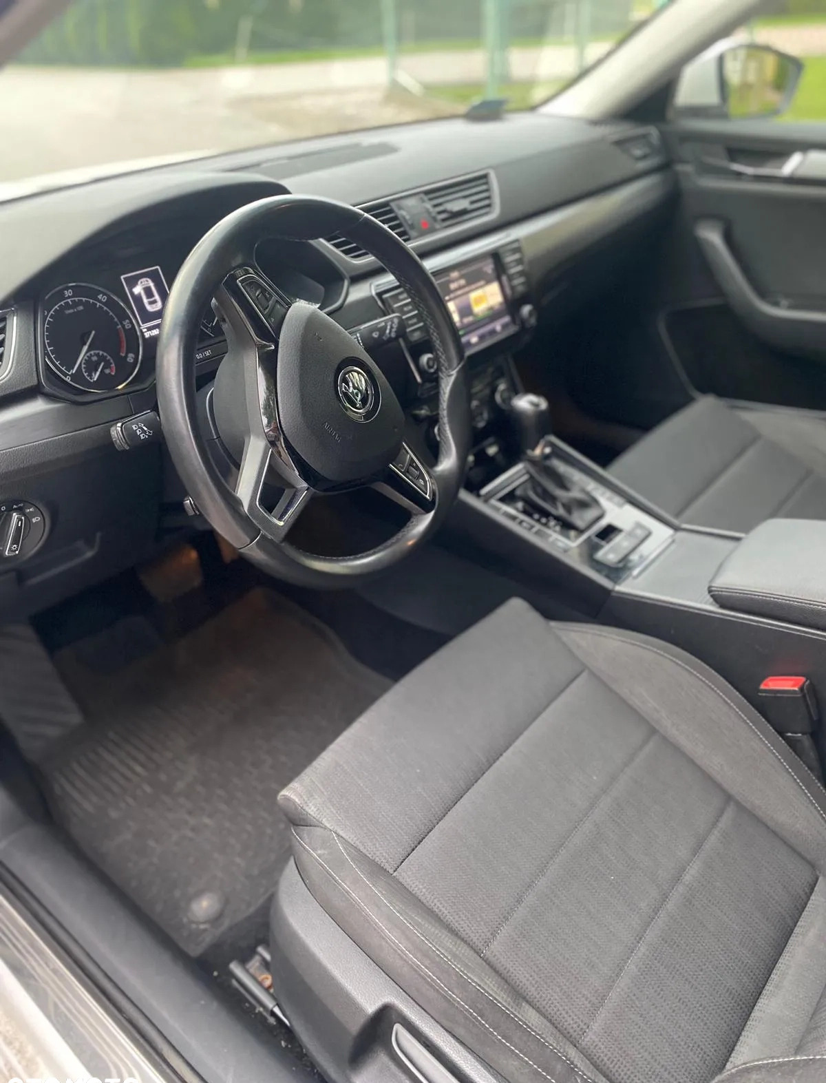 Skoda Superb cena 47500 przebieg: 369000, rok produkcji 2016 z Nowe Brzesko małe 56